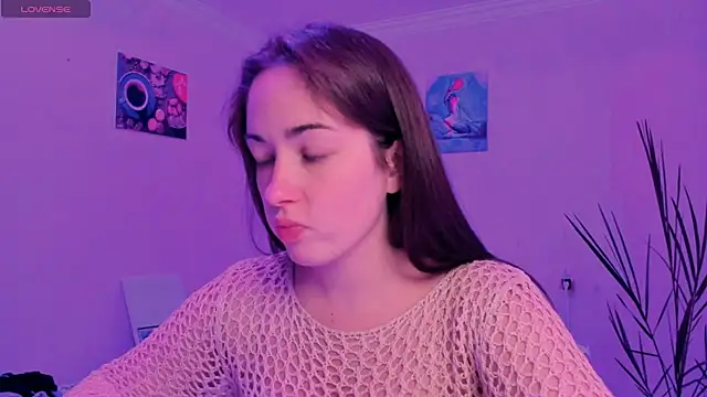 cClandesTina online show from September 30, 6:46 pm