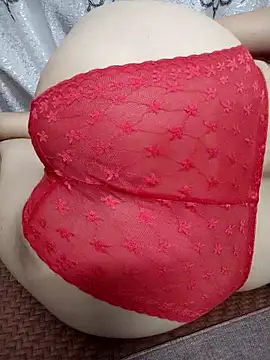 Snapshot of Haralushiaaa chatting on September 18, 11:07 pm Haralushiaaa online show from September 18, 11:07 pm