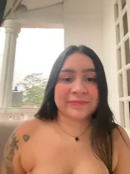 Pretty Isadora online show from January 25, 11:00 pm