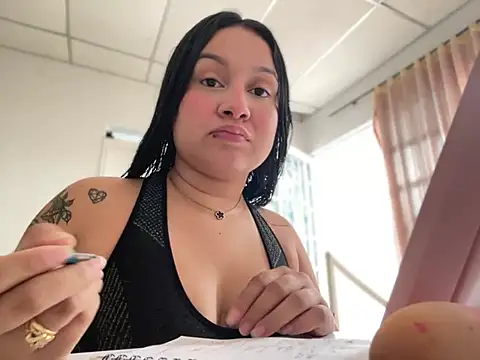 Pretty Isadora online show from March 16, 7:38 pm