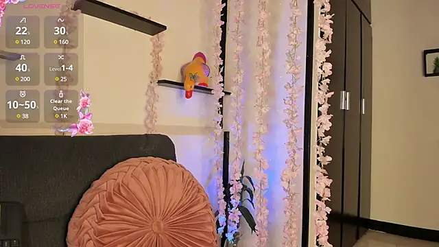 on tefa online show from February 1, 9:08 pm