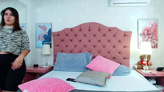 ThyaraJhons online show from January 15, 11:48 am