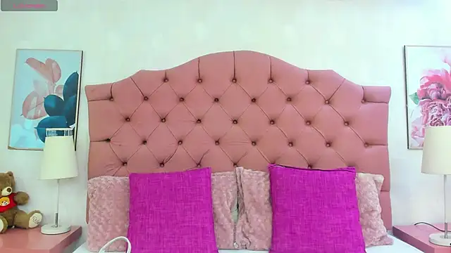 ThyaraJhons online show from July 1, 11:56 am