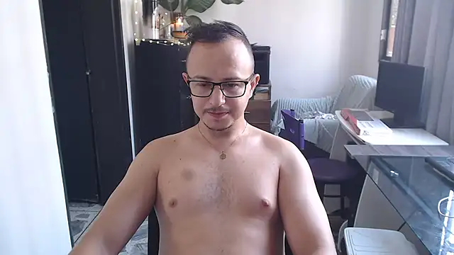 Snapshot of jacob_strokes01 chatting on July 17, 1:18 pm jacob strokes01 online show from July 17, 1:18 pm