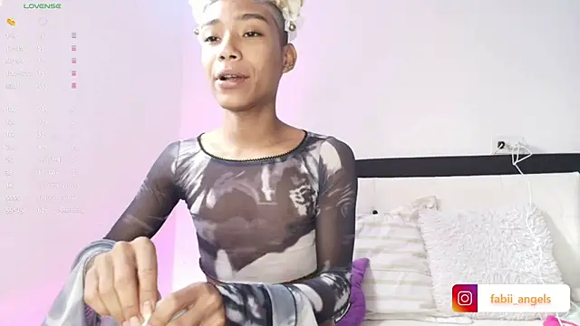 Snapshot of alejo_cute chatting on December 12, 1:17 pm alejo cute online show from December 12, 1:17 pm