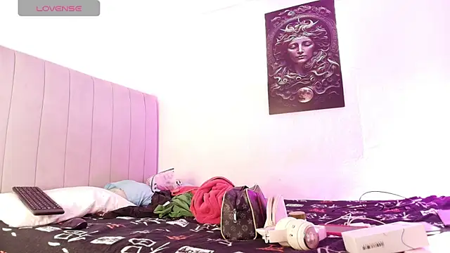Snapshot of alejo_cute chatting on January 2, 2:57 pm alejo cute online show from January 2, 2:57 pm
