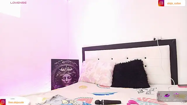 Snapshot of alejo_cute chatting on January 5, 5:09 pm alejo cute online show from January 5, 5:09 pm