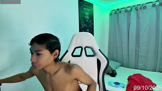 alejo cute online show from October 9, 7:56 pm