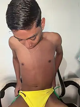 alejo cute online show from July 2, 1:39 pm