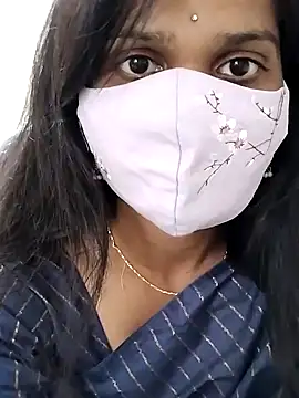 Snapshot of Triveni-Lovely chatting on December 24, 7:06 am Triveni-Lovely online show from December 24, 7:06 am