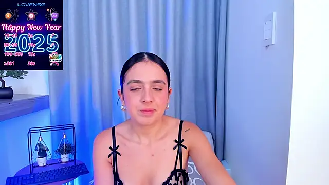 Lucyortiz  online show from January 13, 12:13 pm