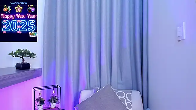 Lucyortiz  online show from January 24, 7:07 pm