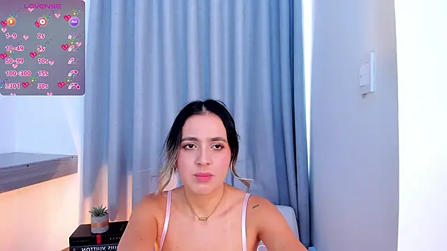 Lucyortiz  online show from February 27, 6:42 pm