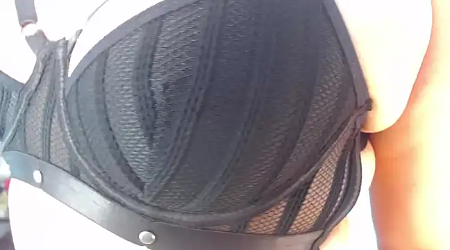 Snapshot of Amy_hoy69 chatting on January 31, 2:48 am Amy hoy69 online show from January 31, 2:48 am