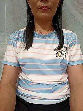 Snapshot of Asian_girl13 chatting on June 30, 1:56 pm Asian girl13 online show from June 30, 1:56 pm