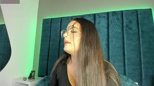 IsabellaGrey19 online show from November 30, 7:29 pm