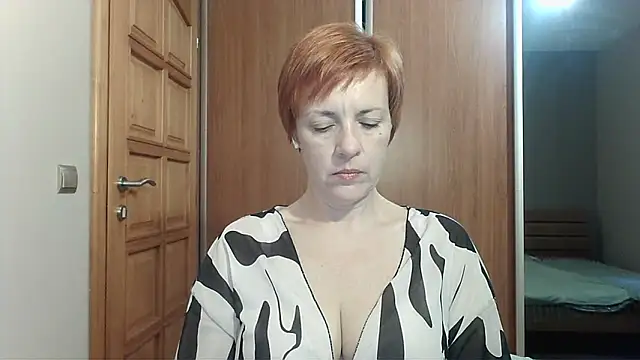 LoraLoraMay online show from May 19, 6:14 pm