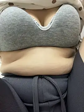 Milk Mom99 online show from May 17, 11:12 pm