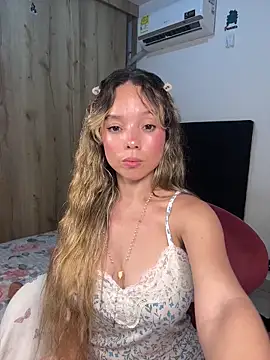 Snapshot of nakary00 chatting on October 22, 12:00 am nakary00 online show from October 22, 12:00 am