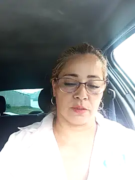 natally ross21 online show from December 5, 9:50 pm