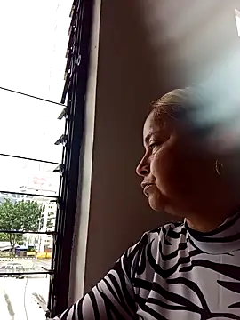 natally ross21 online show from January 4, 2:46 pm