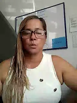 natally ross21 online show from June 11, 2:15 pm