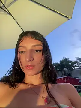 Snapshot of loly-yandere chatting on January 9, 11:13 pm loly-yandere online show from January 9, 11:13 pm