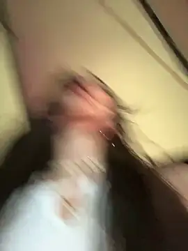 Snapshot of loly-yandere chatting on March 12, 10:07 pm loly-yandere online show from March 12, 10:07 pm