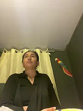 Snapshot of luna_asss chatting on June 16, 3:42 am luna asss online show from June 16, 3:42 am