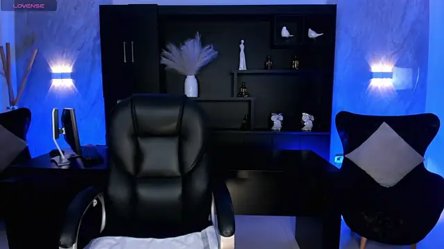 Snapshot of SamanthaKlein_ chatting on January 10, 3:29 am SamanthaKlein online show from January 10, 3:29 am