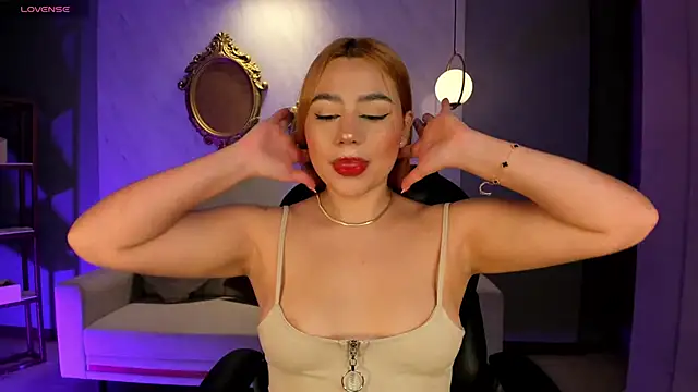 Snapshot of SamanthaKlein_ chatting on October 22, 3:40 am SamanthaKlein online show from October 22, 3:40 am