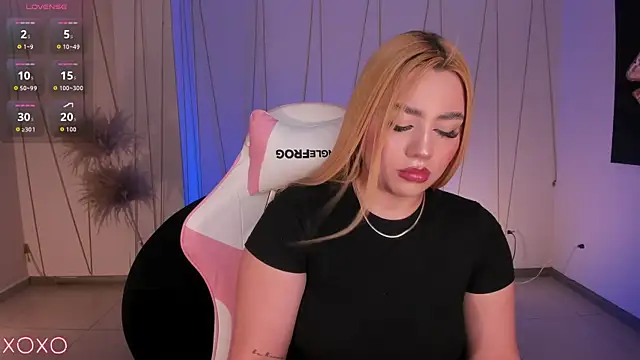 Snapshot of SamanthaKlein_ chatting on November 21, 12:54 am SamanthaKlein online show from November 21, 12:54 am