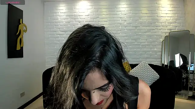 VictoriaMilan  online show from January 16, 8:03 pm