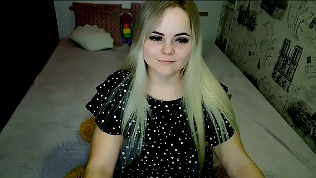 lovely-eyes online show from May 6, 8:03 pm
