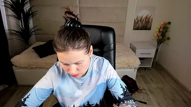 Dana  dom online show from February 24, 10:15 am