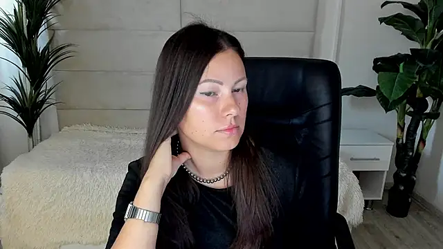 Dana  dom online show from September 19, 1:18 am