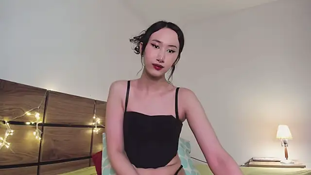 Snapshot of asian_kiya chatting on December 29, 9:20 pm asian kiya online show from December 29, 9:20 pm