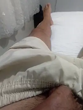 Snapshot of betinhodelas chatting on December 21, 5:36 am betinhodelas online show from December 21, 5:36 am