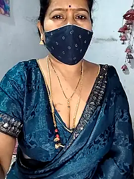 Snapshot of Rani_Darling_99 chatting on November 25, 3:23 pm Rani Darling 99 online show from November 25, 3:23 pm