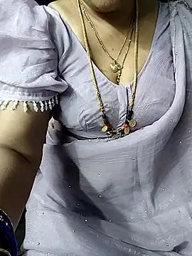 Snapshot of Rani_Darling_99 chatting on February 21, 4:30 pm Rani Darling 99 online show from February 21, 4:30 pm