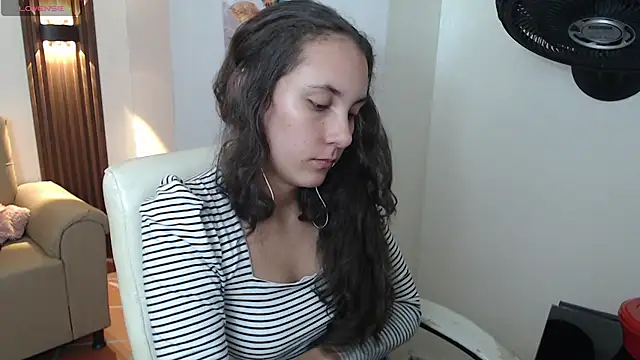 Snapshot of xlunna chatting on October 15, 7:36 pm xlunna online show from October 15, 7:36 pm