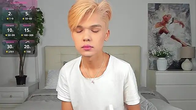 Snapshot of Felix_Rey chatting on February 5, 8:46 pm Felix Rey online show from February 5, 8:46 pm