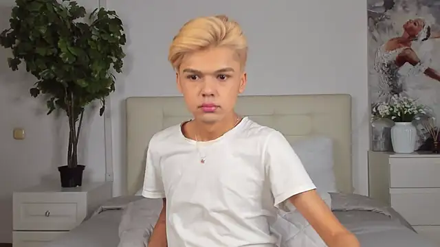 Snapshot of Felix_Rey chatting on February 8, 6:55 pm Felix Rey online show from February 8, 6:55 pm