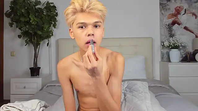 Snapshot of Felix_Rey chatting on February 9, 1:00 am Felix Rey online show from February 9, 1:00 am