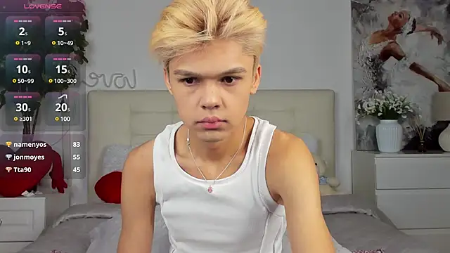 Snapshot of Felix_Rey chatting on February 13, 3:39 am Felix Rey online show from February 13, 3:39 am