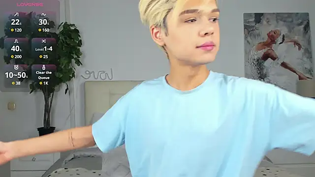 Snapshot of Felix_Rey chatting on March 16, 3:39 pm Felix Rey online show from March 16, 3:39 pm