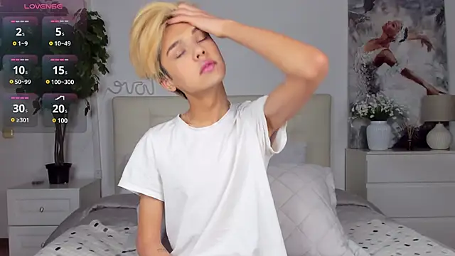 Snapshot of Felix_Rey chatting on March 20, 7:35 pm Felix Rey online show from March 20, 7:35 pm