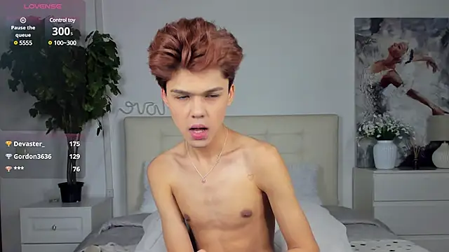 Snapshot of Felix_Rey chatting on March 22, 10:59 pm Felix Rey online show from March 22, 10:59 pm