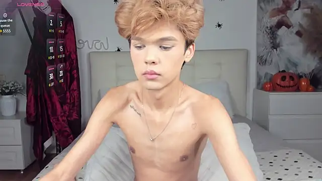 Snapshot of Felix_Rey chatting on October 23, 4:39 pm Felix Rey online show from October 23, 4:39 pm