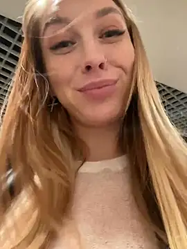 Sweet   Emily online show from February 13, 2:31 pm